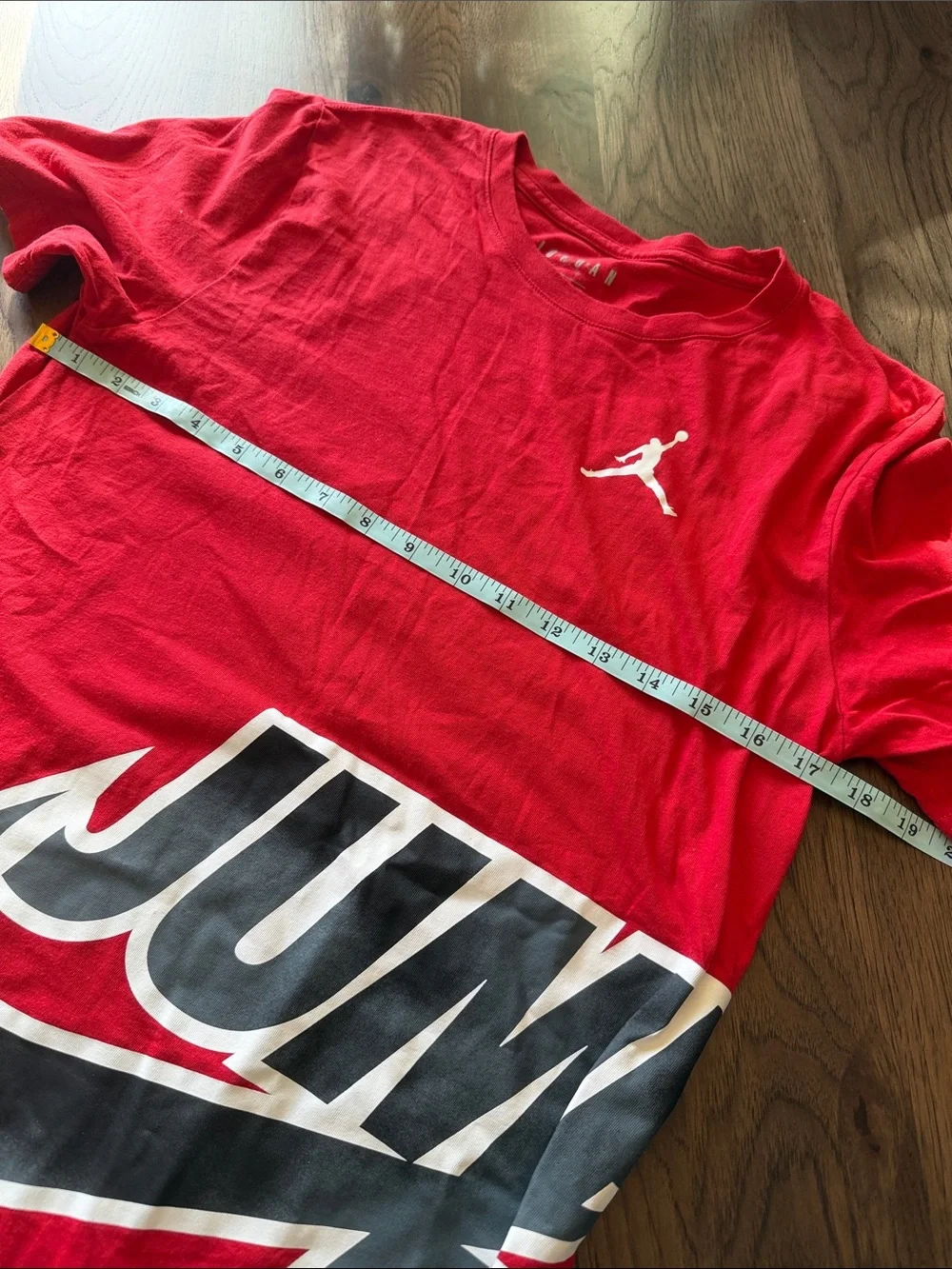 Nike Jordan Boys XL Red T-shirt
